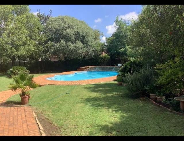 4 BEDROOM HOUSE FOR SALE IN BRACKENHURST
